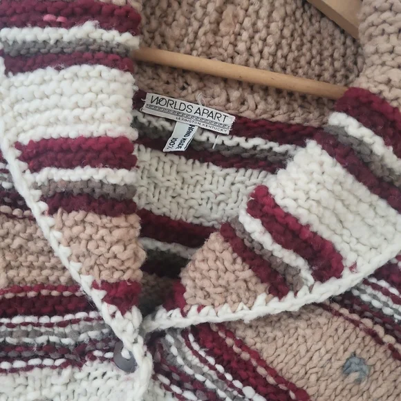 Vintage Worlds Apart Chunky Hand Knit Wool Cropped Cardigan Sweater Size M - Picture 8 of 11